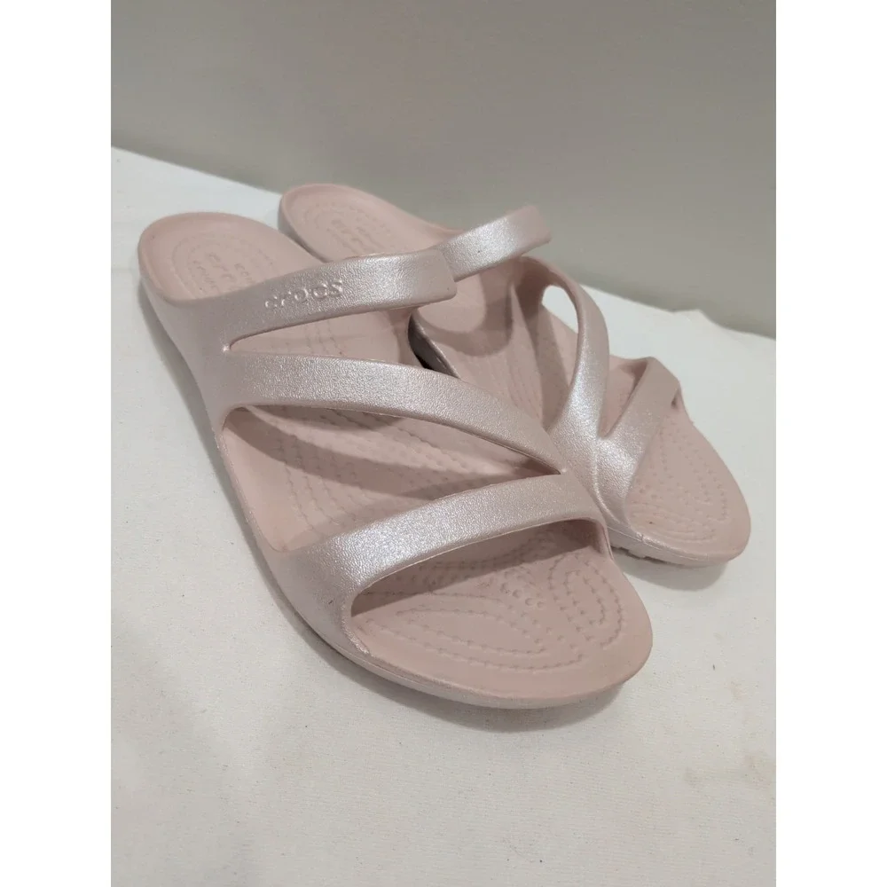 Crocs Women's Kadee II Summer Sandals, Barely Pink, W 4